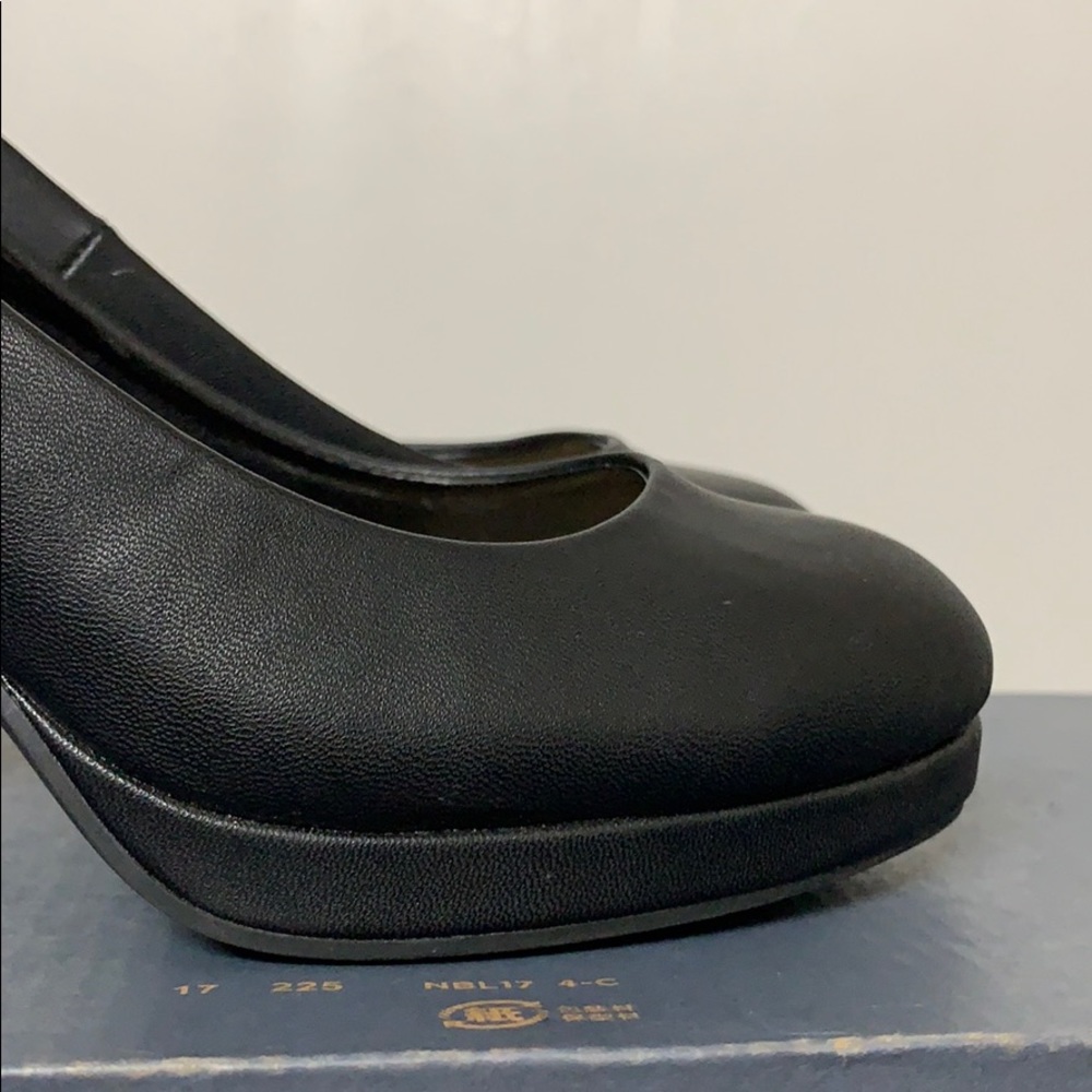 Black pumps - Picture 6 of 9